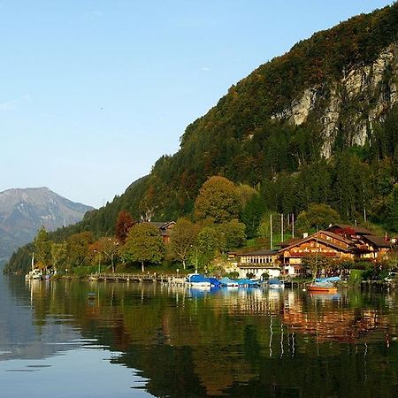 Hotel Chalet Du Lac Iseltwald ภายนอก รูปภาพ